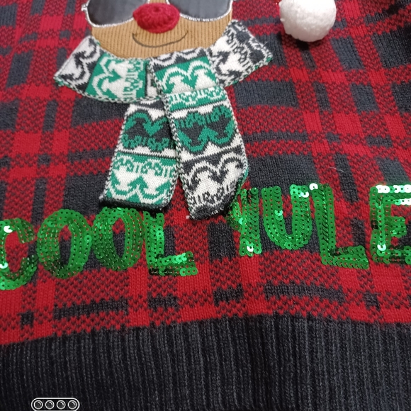 Christmas Sweater 🎄 Buffalo checked just in time for Christmas Great Condition - Picture 8 of 9